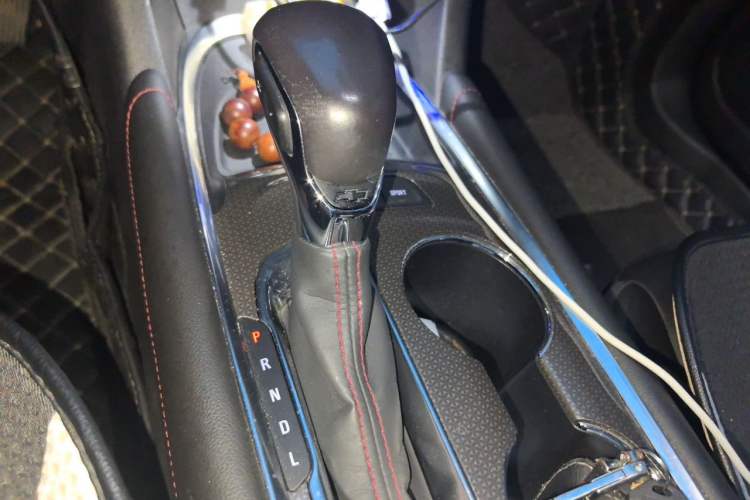 Used Chevrolet Malibu XL 2021 Redline 550T Automatic Sharp Edition Gear Lever