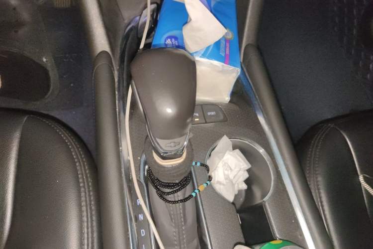Used Chevrolet Malibu XL 2021 535T Automatic Sport Edition Gear Lever