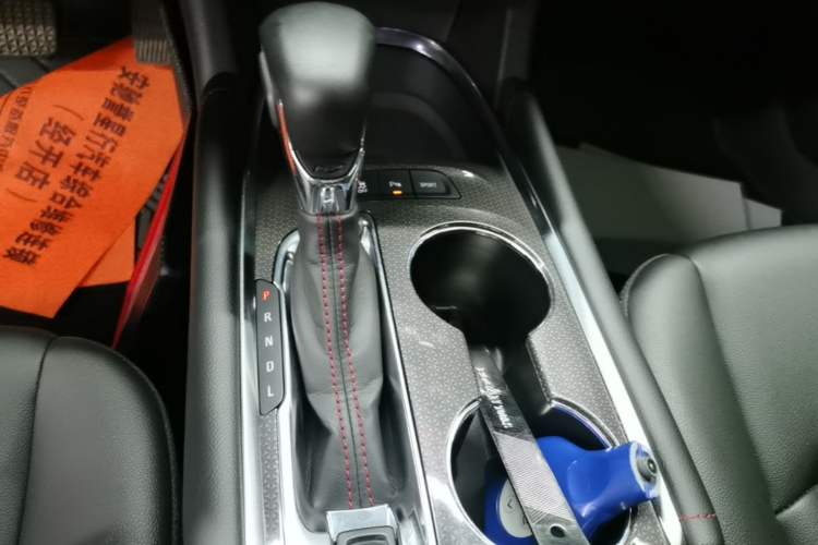 Used Chevrolet Malibu XL 2021 Redline 550T Automatic RuiLian Edition Gear Lever