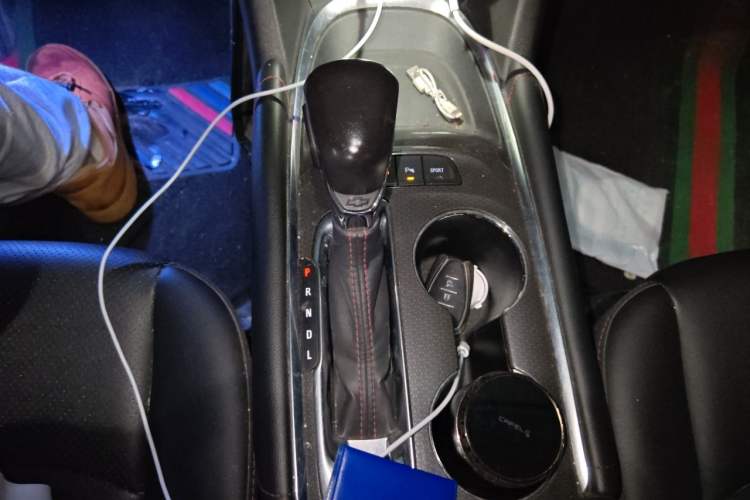 Used Chevrolet Malibu XL 2021 Redline 550T Automatic Sharp Edition Gear Lever