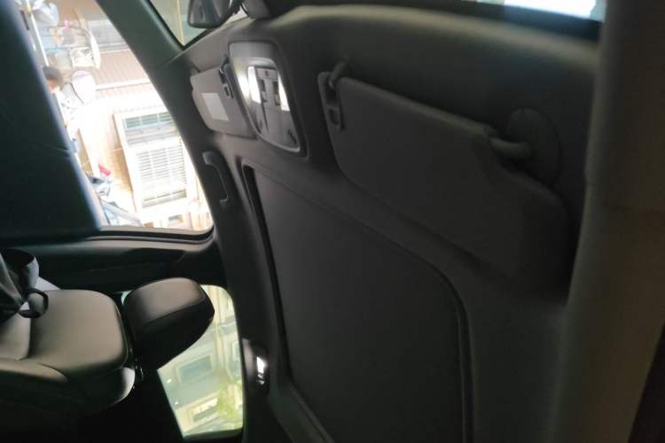 Used Chevrolet Malibu XL 2021 535T Automatic Sport Edition Headliner