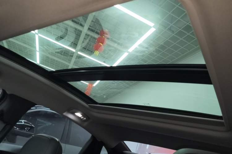 Used Chevrolet Malibu XL 2021 535T Automatic Sport Edition Headliner