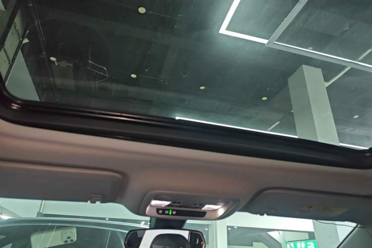 Used Chevrolet Malibu XL 2021 535T Automatic Sport Edition Headliner