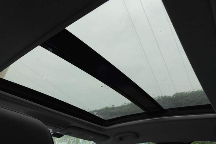 Used Chevrolet Malibu XL 2021 535T Automatic Sport Edition Headliner