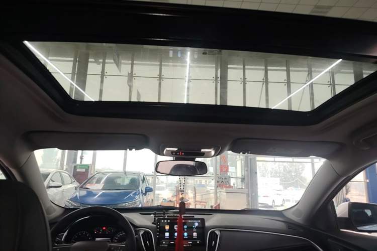 Used Chevrolet Malibu XL 2021 535T Automatic Sport Edition Headliner