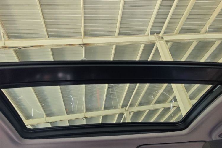 Used Chevrolet Malibu XL 2021 535T Automatic RuiLian Edition Headliner