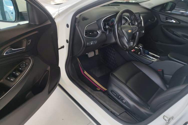 Used Chevrolet Malibu XL 2021 535T Automatic Sport Edition Interior 3