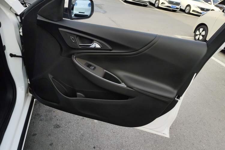 Used Chevrolet Malibu XL 2021 535T Automatic Sport Edition Interior 5