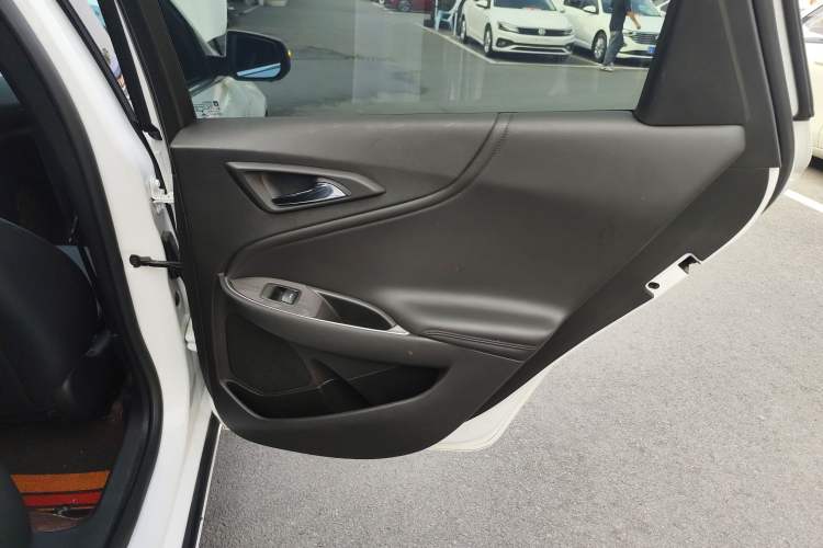 Used Chevrolet Malibu XL 2021 535T Automatic Sport Edition Interior 6