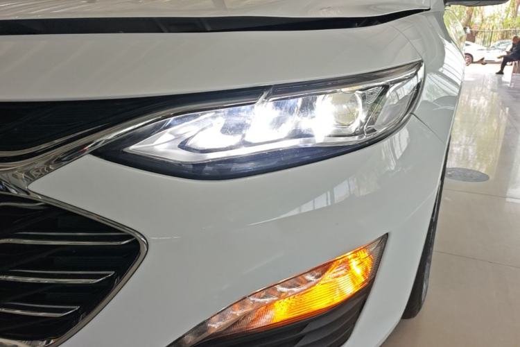 Used Chevrolet Malibu XL 2021 535T Automatic RuiLian Edition Left Front Headlight