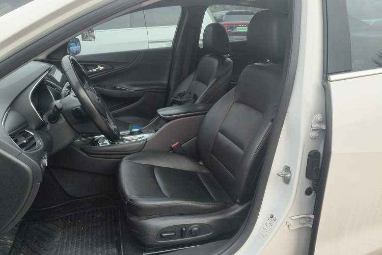 Used Chevrolet Malibu XL 2021 535T Automatic Sport Edition Left Front Seat