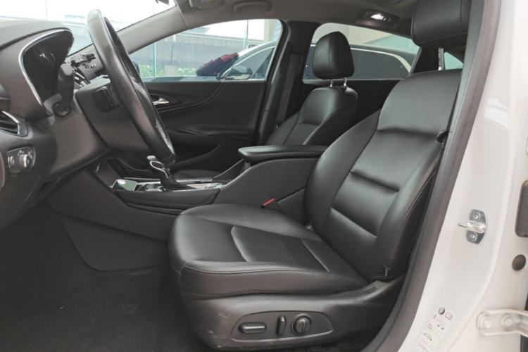 Used Chevrolet Malibu XL 2021 535T Automatic Sport Edition Left Front Seat