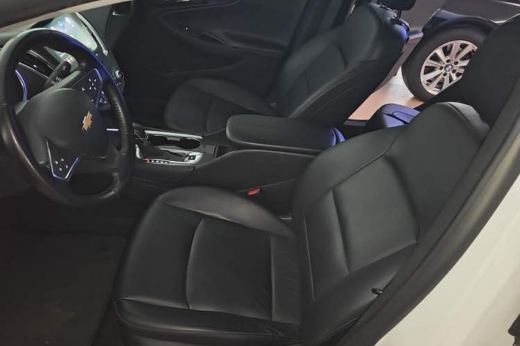 Used Chevrolet Malibu XL 2021 535T Automatic Sport Edition Left Front Seat
