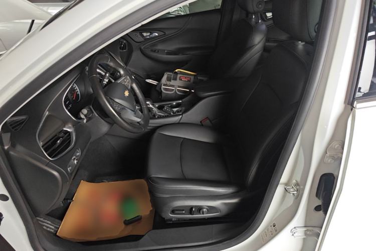 Used Chevrolet Malibu XL 2021 535T Automatic Sport Edition Left Front Seat