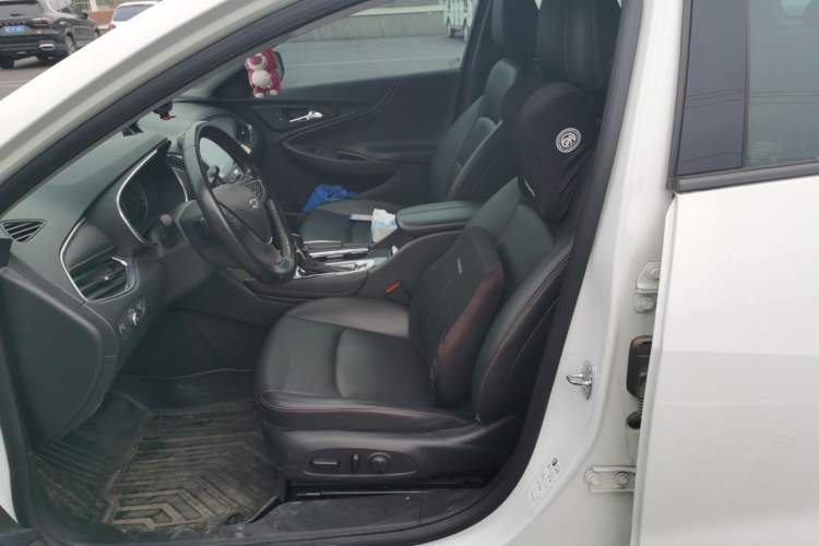 Used Chevrolet Malibu XL 2021 Redline 550T Automatic Sharp Edition Left Front Seat