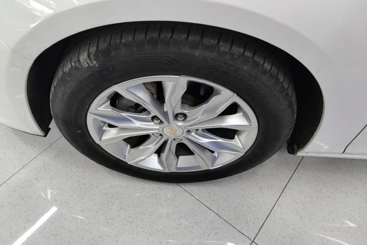 Used Chevrolet Malibu XL 2021 535T Automatic Sport Edition Left Front Wheel Hub