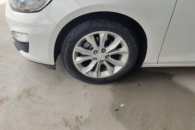 Used Chevrolet Malibu XL 2021 535T Automatic Sport Edition Left Front Wheel Hub