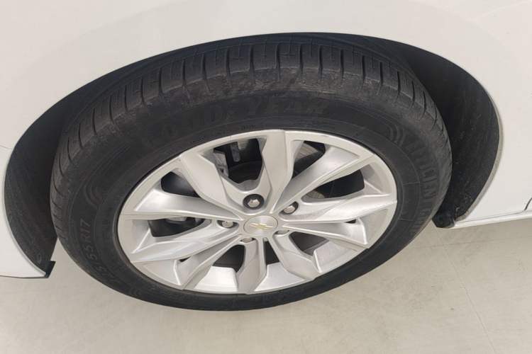 Used Chevrolet Malibu XL 2021 535T Automatic Sport Edition Left Front Wheel Hub