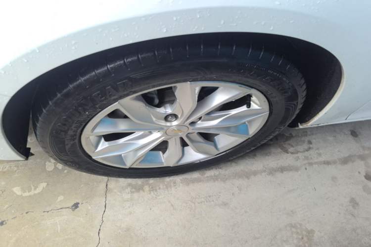 Used Chevrolet Malibu XL 2021 535T Automatic Sport Edition Left Front Wheel Hub