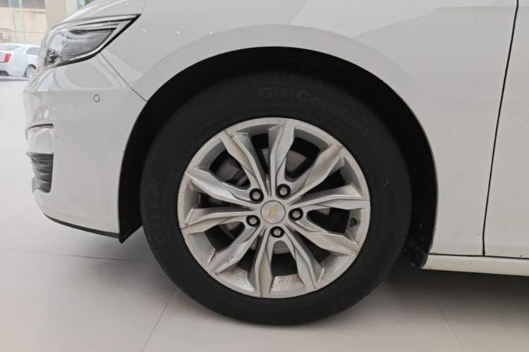 Used Chevrolet Malibu XL 2021 535T Automatic Sport Edition Left Front Wheel Hub