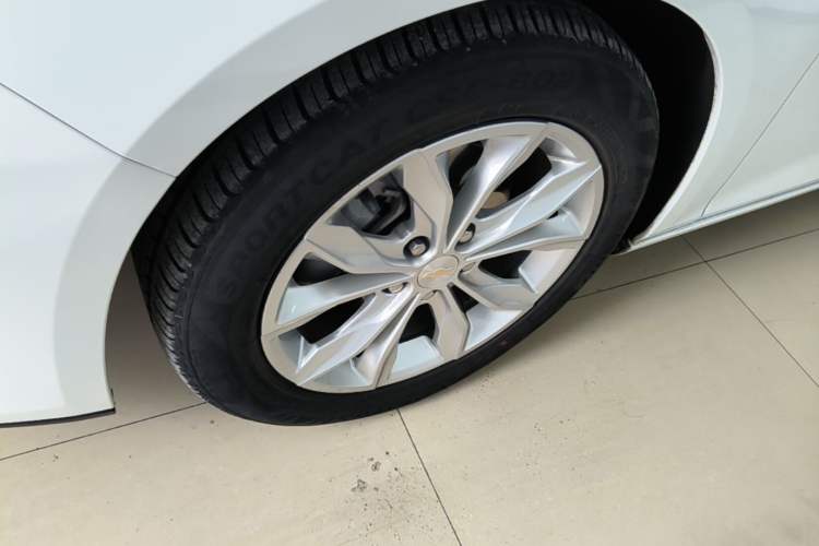 Used Chevrolet Malibu XL 2021 535T Automatic Sport Edition Left Front Wheel Hub