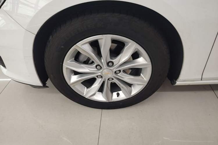 Used Chevrolet Malibu XL 2021 535T Automatic Sport Edition Left Front Wheel Hub