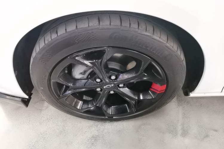 Used Chevrolet Malibu XL 2021 Redline 550T Automatic RuiLian Edition Left Front Wheel Hub