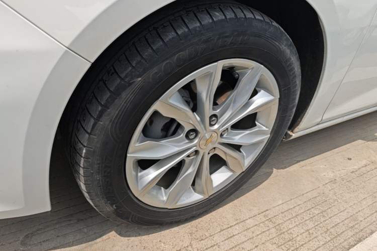 Used Chevrolet Malibu XL 2021 535T Automatic Sport Edition Left Front Wheel Hub