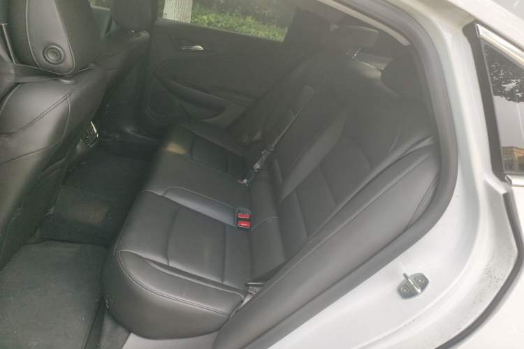 Used Chevrolet Malibu XL 2021 535T Automatic Sport Edition Left Rear Seat