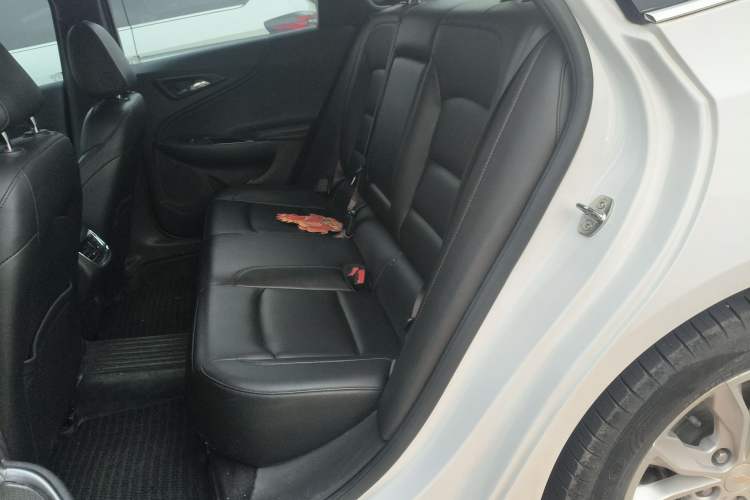 Used Chevrolet Malibu XL 2021 535T Automatic Sport Edition Left Rear Seat
