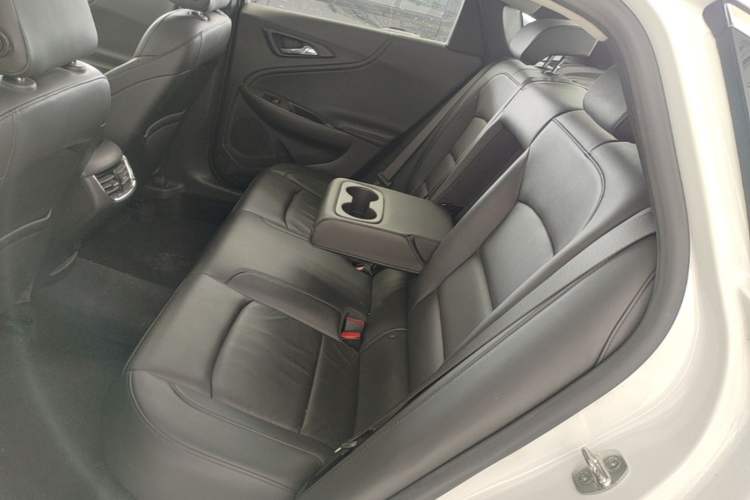 Used Chevrolet Malibu XL 2021 535T Automatic Sport Edition Left Rear Seat