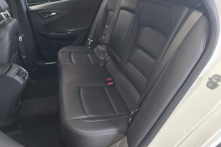Used Chevrolet Malibu XL 2021 535T Automatic Sport Edition Left Rear Seat