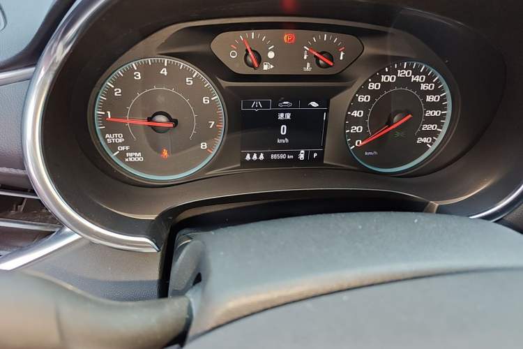 Used Chevrolet Malibu XL 2021 535T Automatic Sport Edition Odometer Close Up