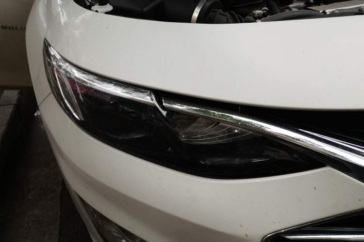 Used Chevrolet Malibu XL 2021 535T Automatic RuiLian Edition Right Front Headlight