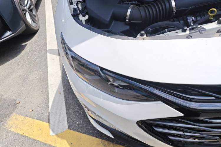 Used Chevrolet Malibu XL 2021 Redline 550T Automatic Sharp Edition Right Front Headlight