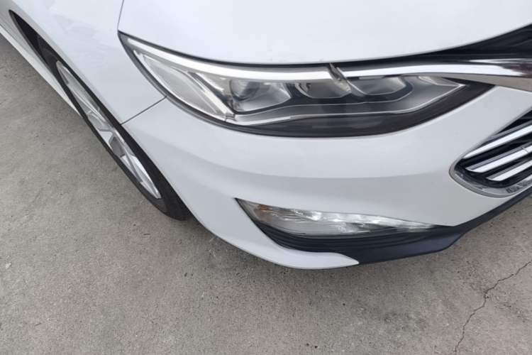 Used Chevrolet Malibu XL 2021 535T Automatic RuiLian Edition Right Front Headlight