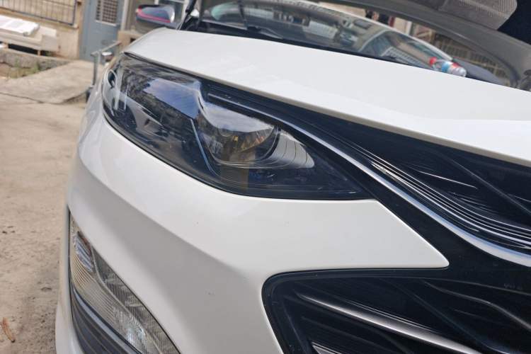 Used Chevrolet Malibu XL 2021 Redline 550T Automatic Sharp Edition Right Front Headlight