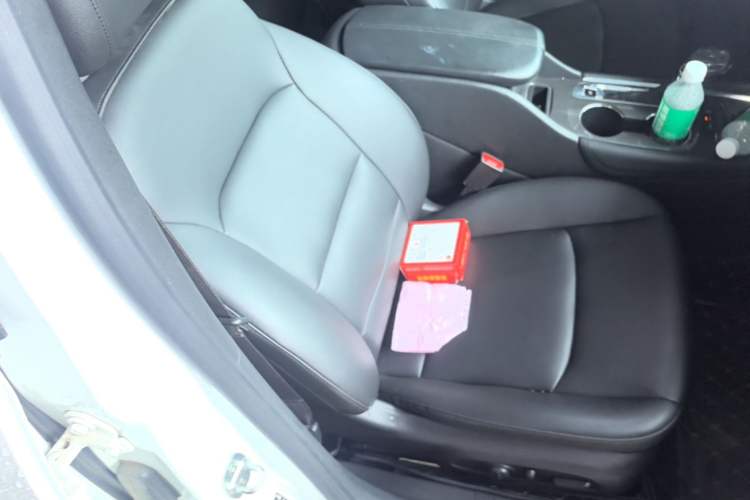 Used Chevrolet Malibu XL 2021 535T Automatic Sport Edition Right Front Seat
