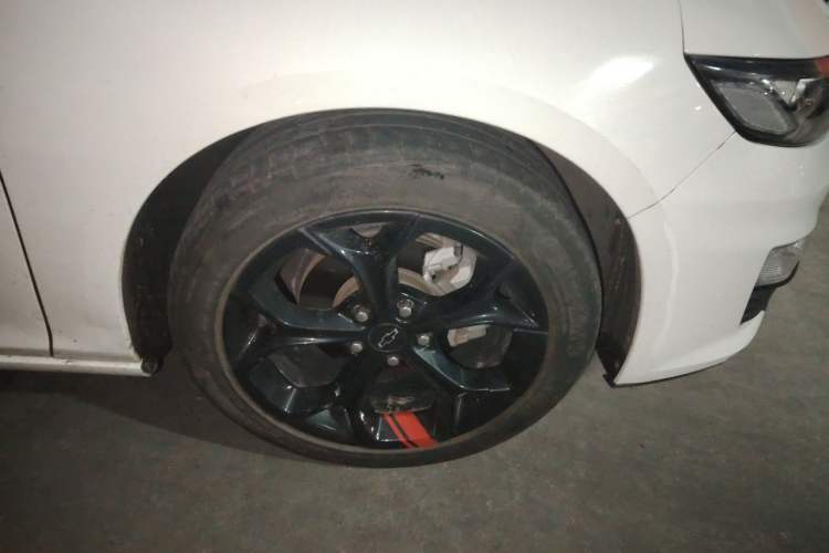 Used Chevrolet Malibu XL 2021 Redline 550T Automatic Smart Edition Right Front Wheel Hub