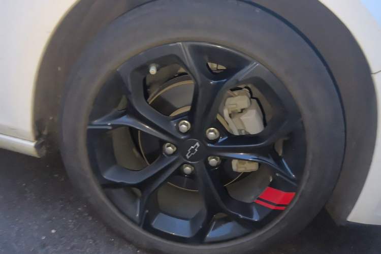 Used Chevrolet Malibu XL 2021 Redline 550T Automatic Sharp Edition Right Front Wheel Hub