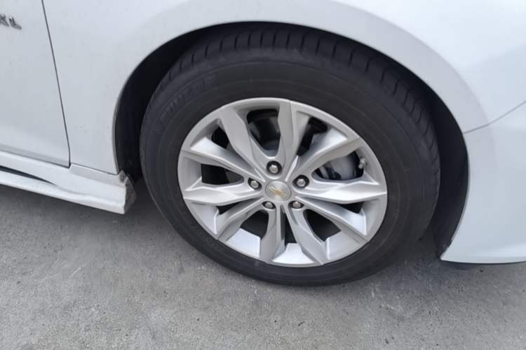 Used Chevrolet Malibu XL 2021 535T Automatic RuiLian Edition Right Front Wheel Hub