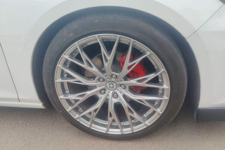 Used Chevrolet Malibu XL 2021 Redline 550T Automatic Sharp Edition Right Front Wheel Hub