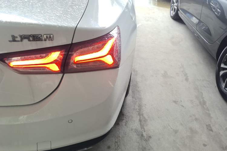 Used Chevrolet Malibu XL 2021 535T Automatic Sport Edition Right Rear Taillight