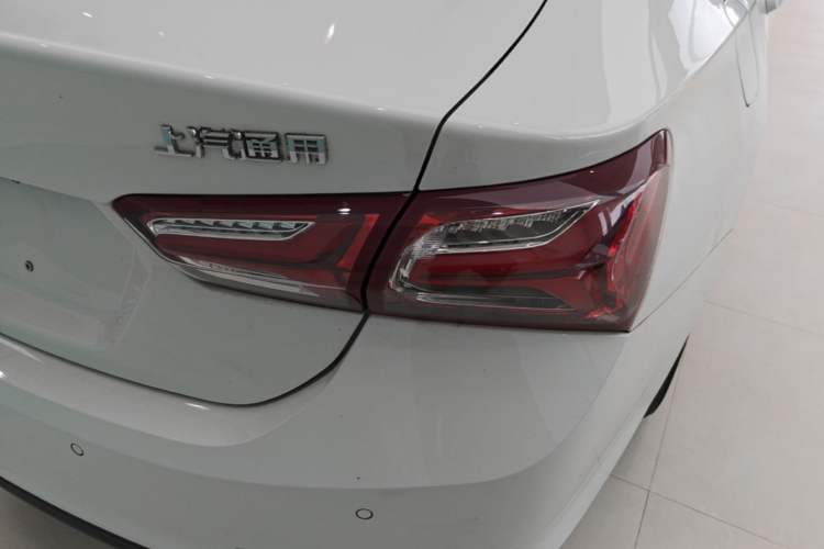 Used Chevrolet Malibu XL 2021 535T Automatic Sport Edition Right Rear Taillight