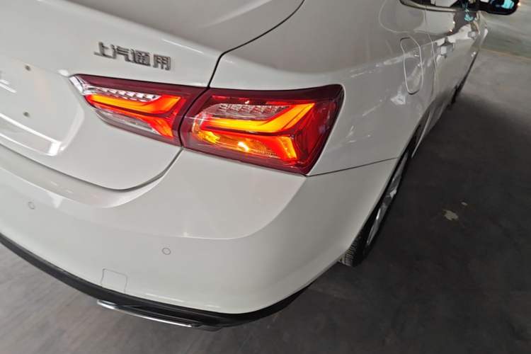 Used Chevrolet Malibu XL 2021 535T Automatic Sport Edition Right Rear Taillight