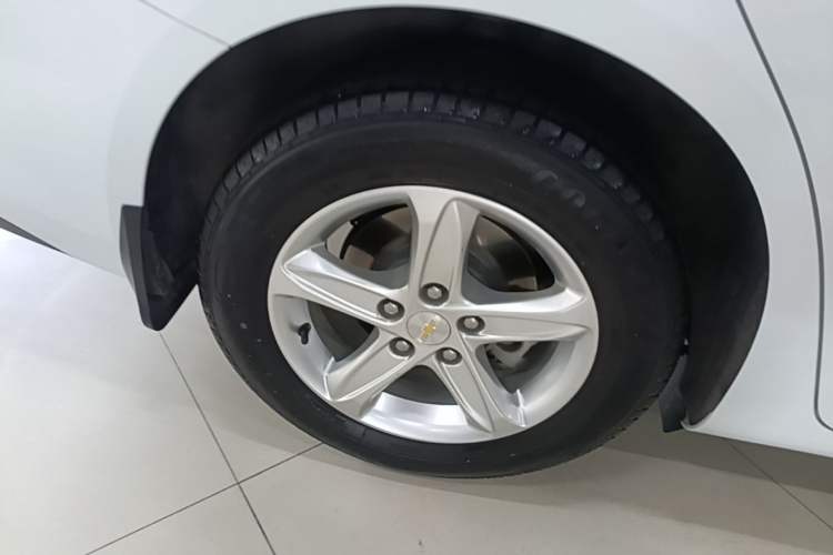 Used Chevrolet Malibu XL 2021 535T Automatic Sharp Edition Right Rear Wheel Hub
