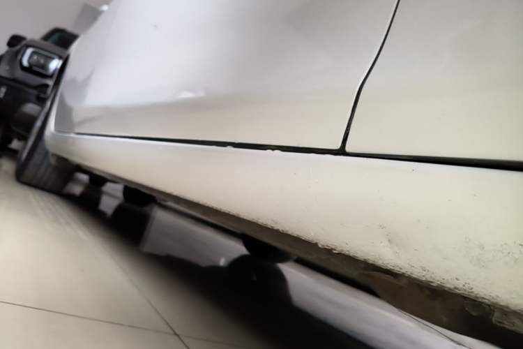 Used Chevrolet Malibu XL 2021 535T Automatic Sport Edition Right Side Sill