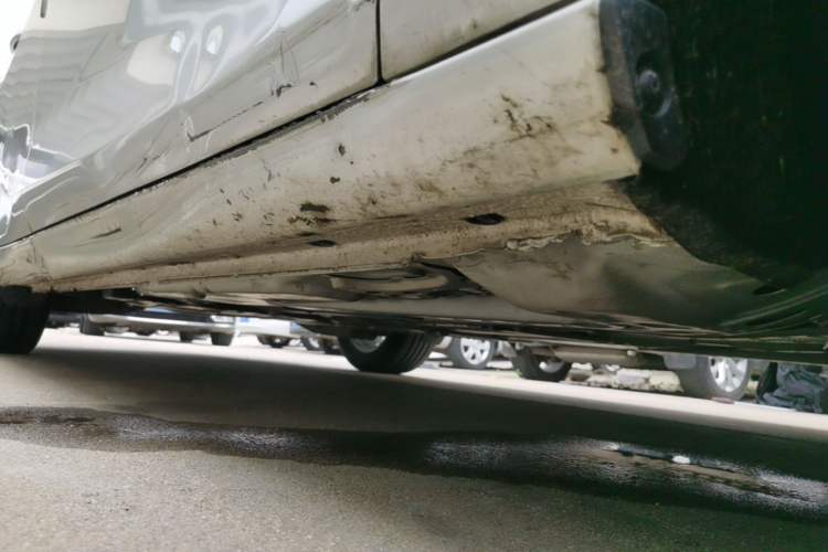 Used Chevrolet Malibu XL 2021 535T Automatic Sport Edition Right Side Sill