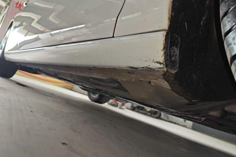 Used Chevrolet Malibu XL 2021 535T Automatic Sport Edition Right Side Sill