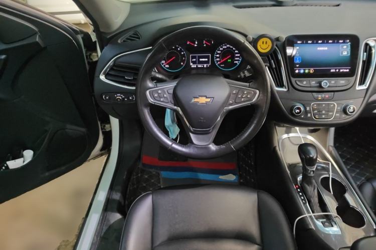 Used Chevrolet Malibu XL 2021 535T Automatic Sport Edition Steering Wheel